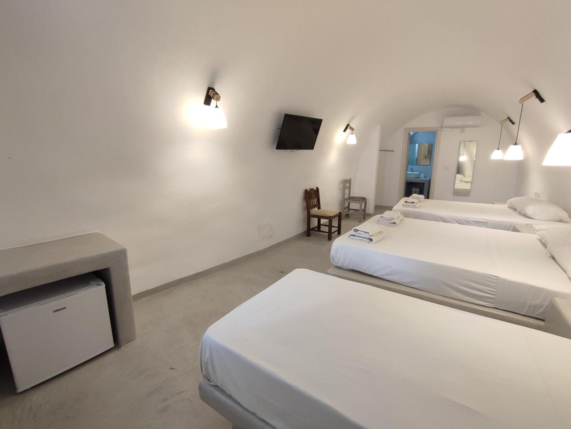 Magic Caves Rooms- Fira Center Экстерьер фото
